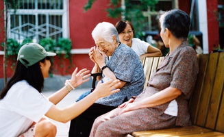 老了应该去养老院吗?